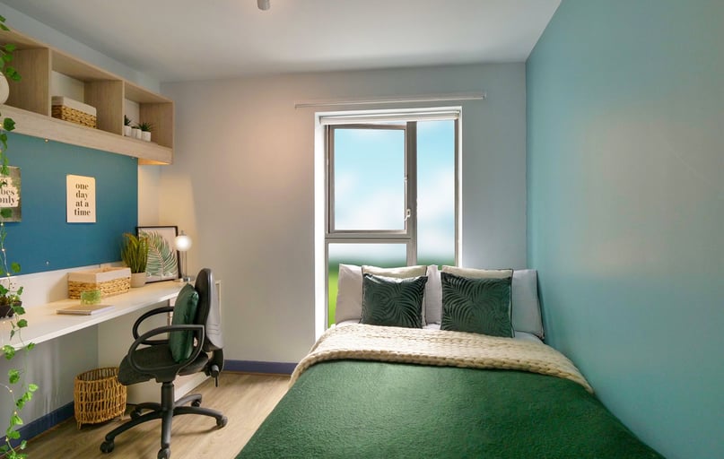 Classic Room, Bright House, Kingston Hall Road, City Centre, Kingston - Image 1