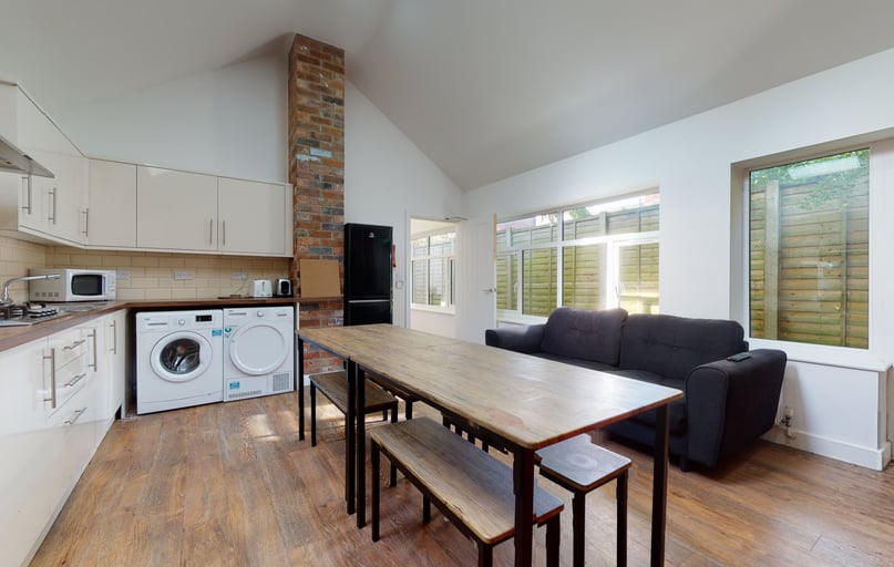 Meadow Lane, City Centre, Loughborough - Image 1