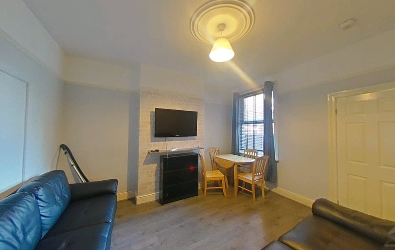 Storer Road, City Centre, Loughborough - Image 1