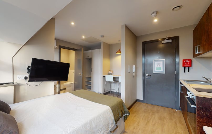 Monument House, City Centre, Newcastle - Image 1