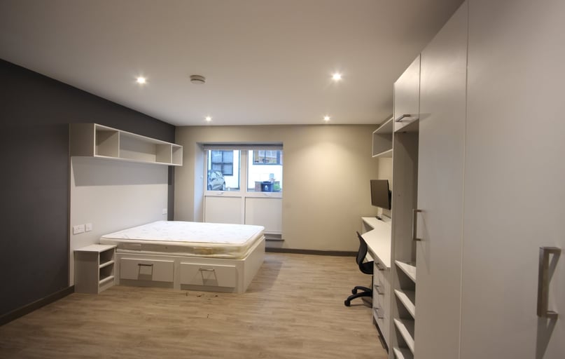 North Street East, City Centre, Newcastle - Image 1