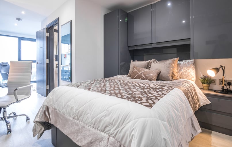 Super Deluxe Studio, The Residence, St Columbas Close, City Centre, Coventry - Image 1