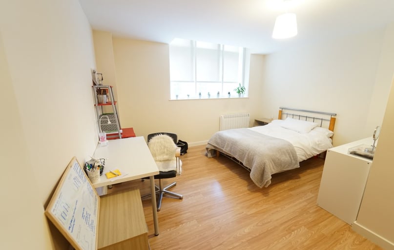 Gold Ensuite, Castle Gate, 33-44 Castle Gate, City Centre, Nottingham - Image 1