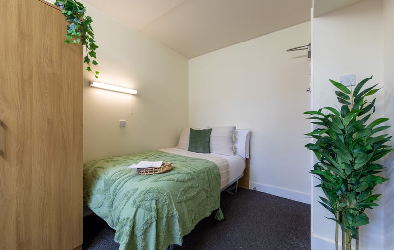 Bronze Non Ensuite - Medium, Manchester Student Village, Lower Chatham Street, City Centre, Manchester - Image 1