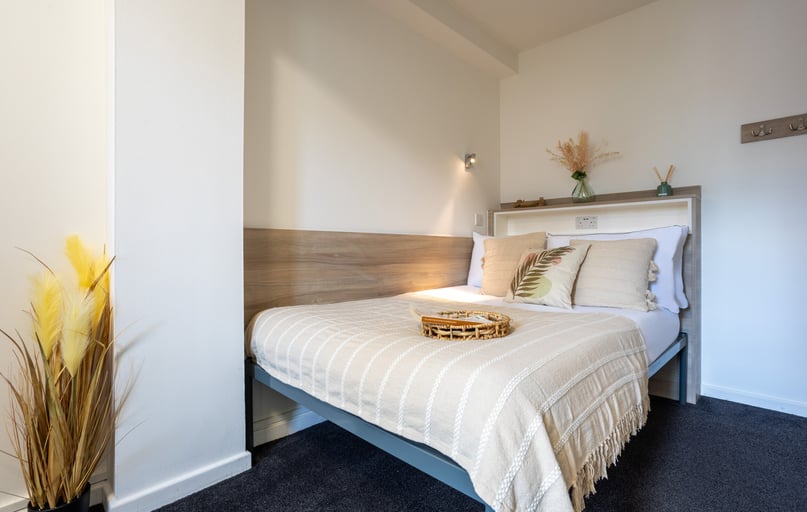 Silver Plus Non Ensuite, Manchester Student Village, Lower Chatham Street, City Centre, Manchester - Image 1