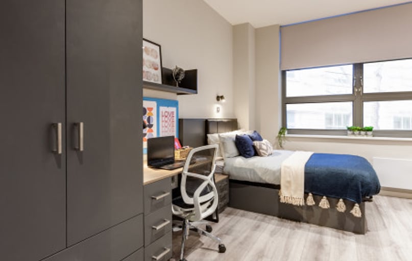 Premium Studio With Wet Room, Grosvenor House, 141-143 Drury Lane, Covent Garden, London - Image 1