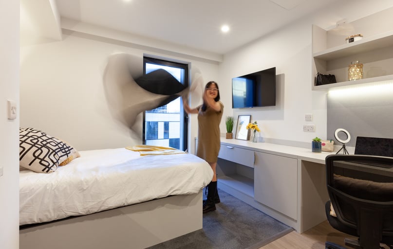 true Studio River View, true Swansea, Morfa Road, City Centre, Swansea - Image 1