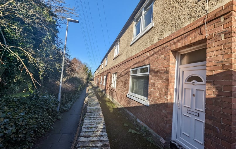 West View, Gilesgate, Durham - Image 1