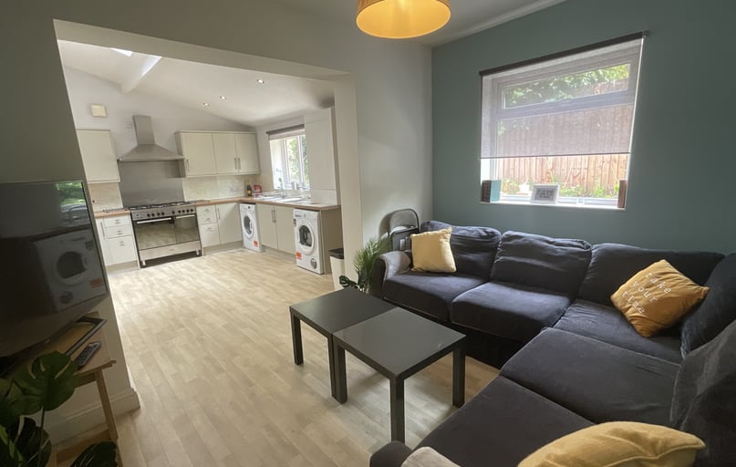 West Lorne Street, Newton, Chester - Image 1