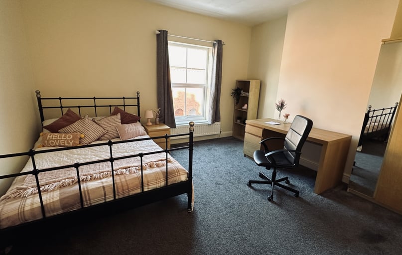 Vernon Road, Newton, Chester - Image 1