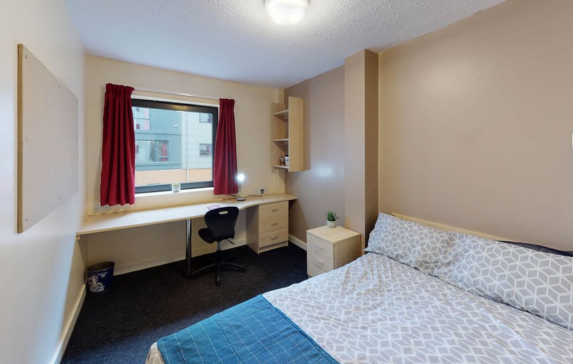 Classic 3 Bed Ensuite, The Pinnacles, Broad Street, City Centre, Sheffield - Image 1