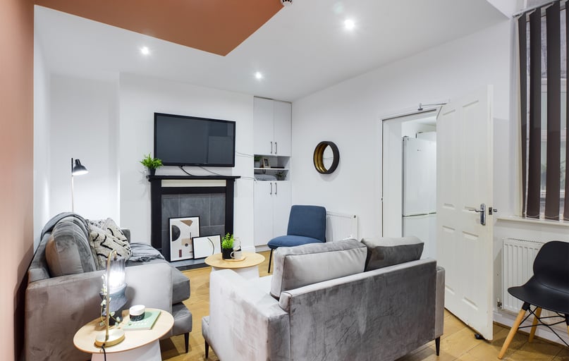 Jubilee Drive, Kensington, Liverpool - Image 1