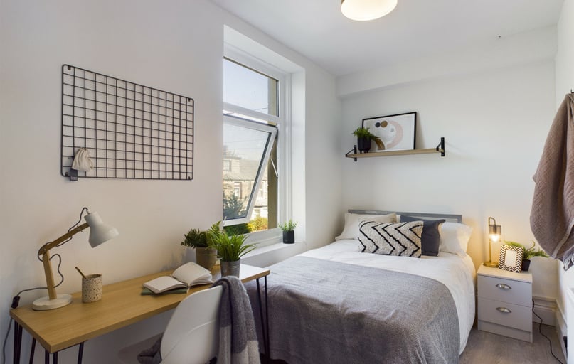 Upper Allen Street, Netherthorpe, Sheffield - Image 1