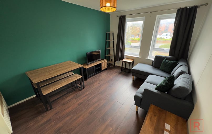 Sholebroke Avenue, Chapel Allerton, Leeds - Image 1