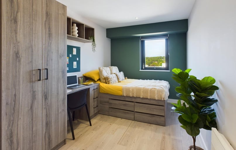 Luxury Studio, Crown Place, St Ann's Well Road, The Old Meadows, Nottingham - Image 1