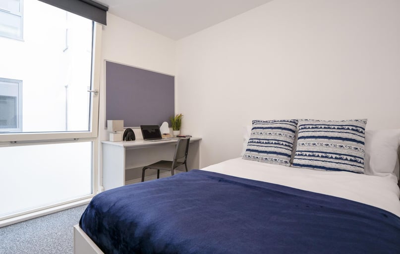 Bronze Ensuite, The Paper Works, York Street, City Centre, Sheffield - Image 1