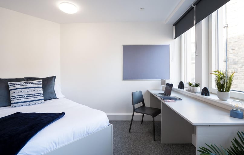 Platinum Ensuite, The Paper Works, York Street, City Centre, Sheffield - Image 1