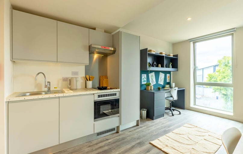 Gold Studio, Pershore Junction, 1-3 Dogpool Lane, Selly Park, Birmingham - Image 1