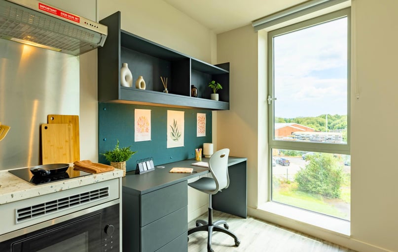 Silver Studio, Pershore Junction, 1-3 Dogpool Lane, Selly Park, Birmingham - Image 1