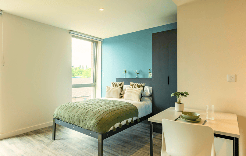 Accessible Studio, Pershore Junction, 1-3 Dogpool Lane, Selly Park, Birmingham - Image 1