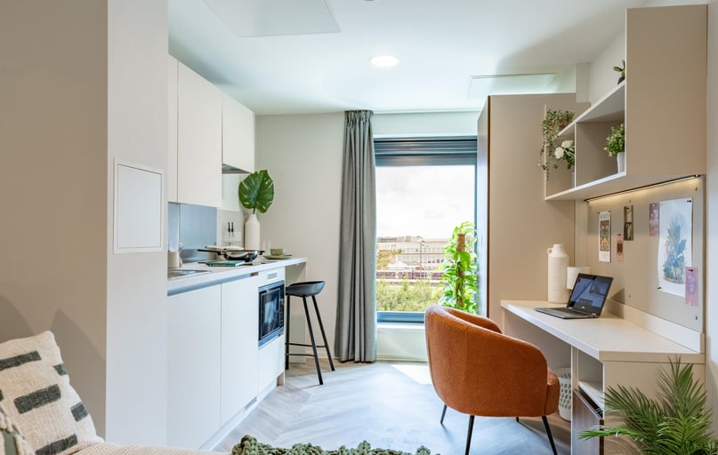 Bronze Studio, The Place, 33 Queens Road, City Centre, Nottingham - Image 1