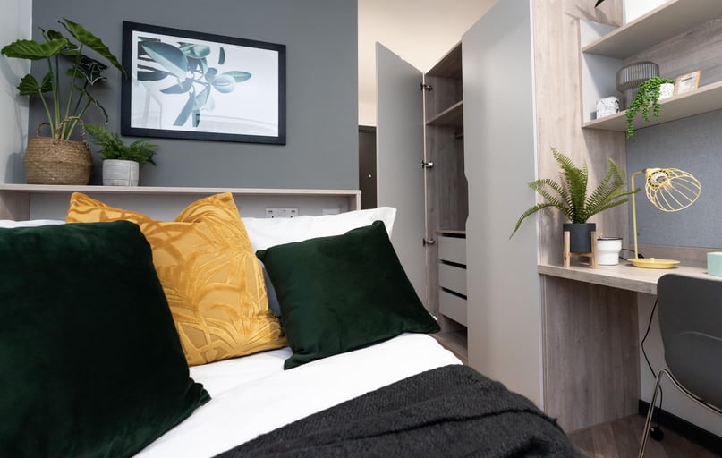 Silver Plus Ensuite, Steelworks, 29 Rockingham Street, City Centre, Sheffield - Image 1