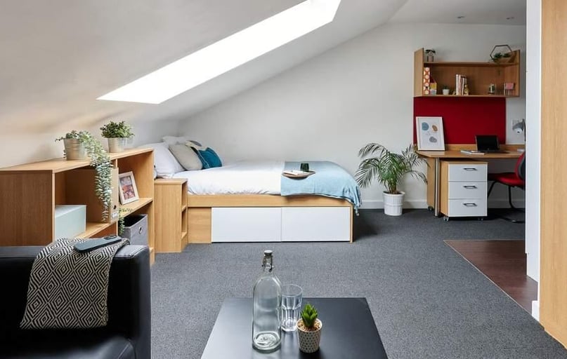 Premium Plus Studio, The Apollo Works, 1 Alma Street, City Centre, Coventry - Image 1