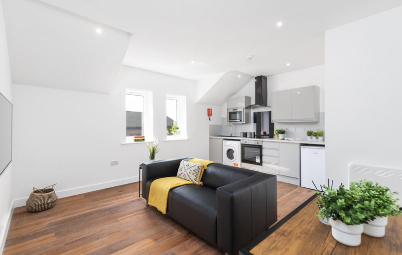 Royal Park Road, Hyde Park, Leeds - Image 1