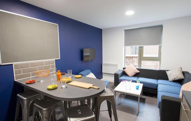 Silver Ensuite, Foundry Courtyard, 214 Kennedy Street, Glasgow Caledonian University, Glasgow - Image 1