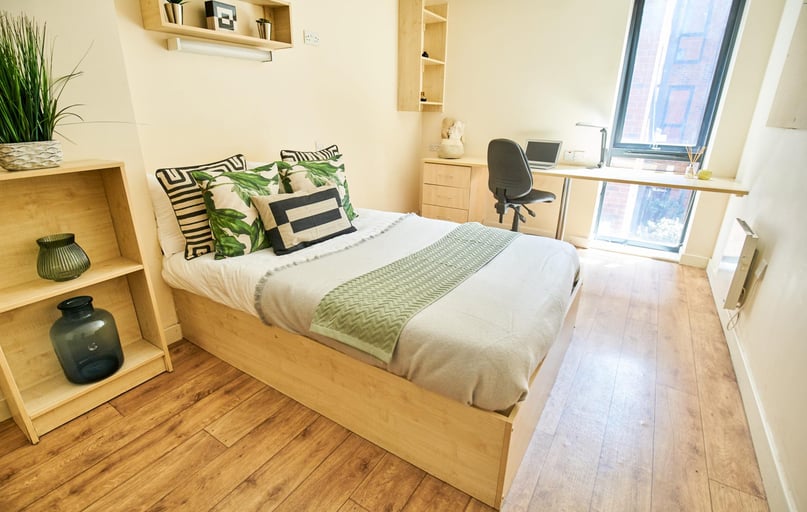 Platinum Plus Ensuite, Rockingham House, Broad Lane, City Centre, Sheffield - Image 1