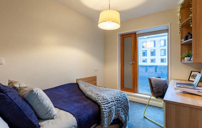 Classic Ensuite, Kendrick Hall, 4 Crown Place, City Centre, Reading - Image 1