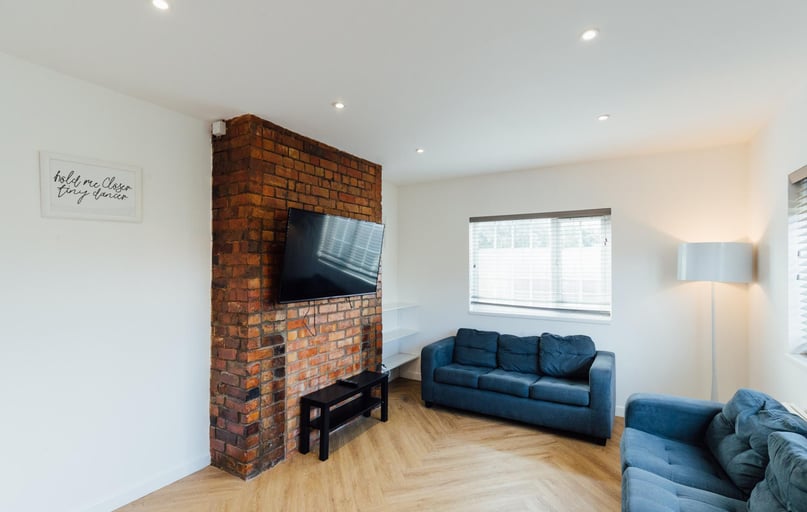 Forest Road, City Centre, Loughborough - Image 1