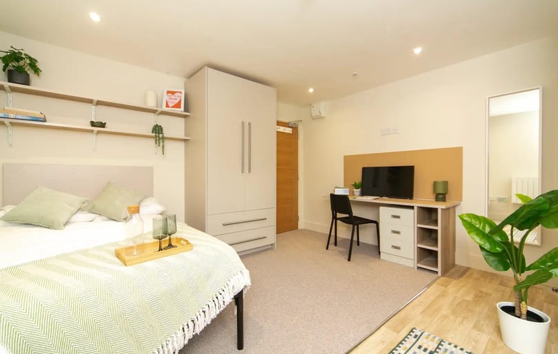 Pembroke Place, Low Hill, Liverpool - Image 1