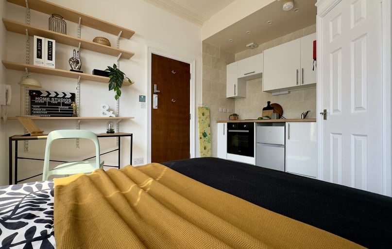 Richmond Road, West End, Lincoln - Image 1