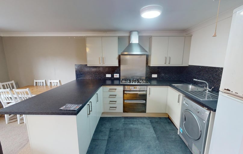 West View (L), Gilesgate, Durham - Image 1