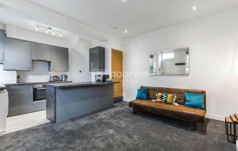 Trelawn Place, Headingley, Leeds - Image 1