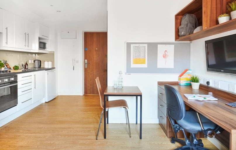 Deluxe Studio, The Printworks, Western Way, Newtown, Exeter - Image 1