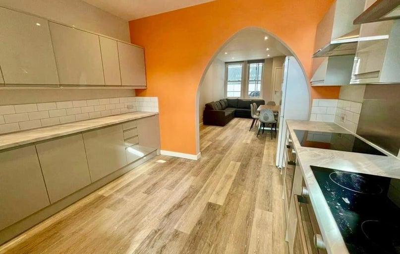 Whiteladies Road, Redland, Bristol - Image 1