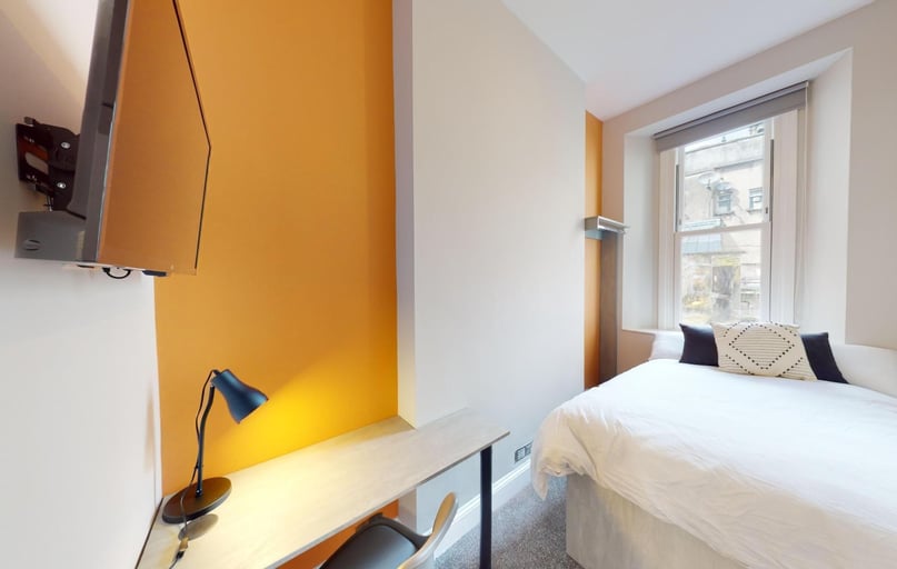 St Nicholas Street, City Centre, Bristol - Image 1