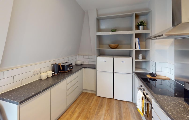 Fitzhardinge House, Cotham, Bristol - Image 1