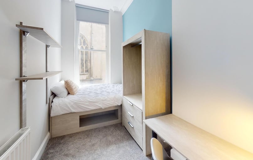 St Nicholas Street, City Centre, Bristol - Image 1