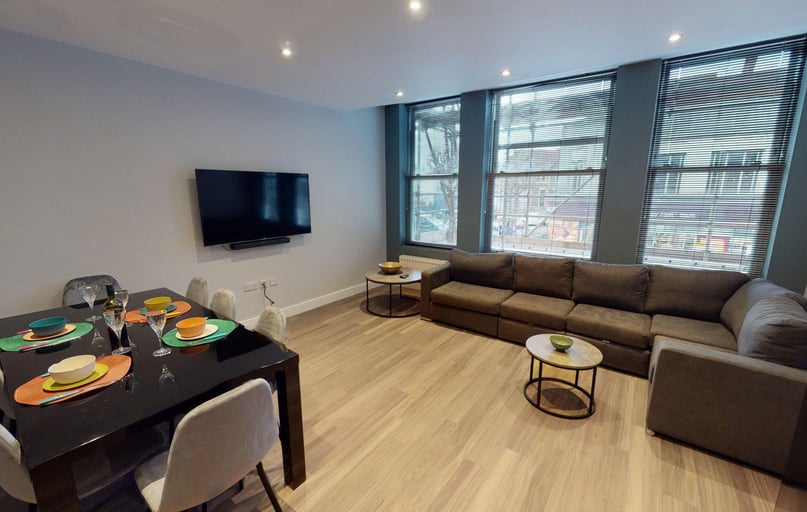 Gloucester Road, Cotham, Bristol - Image 1