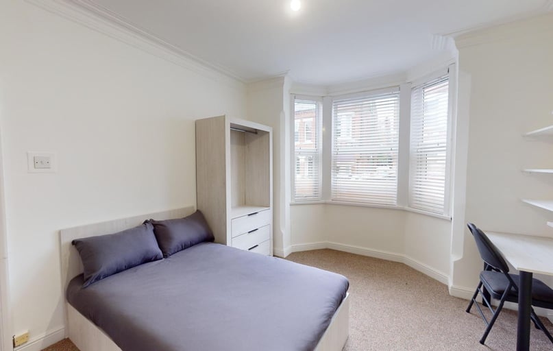 Dunlop Avenue, Lenton, Nottingham - Image 1