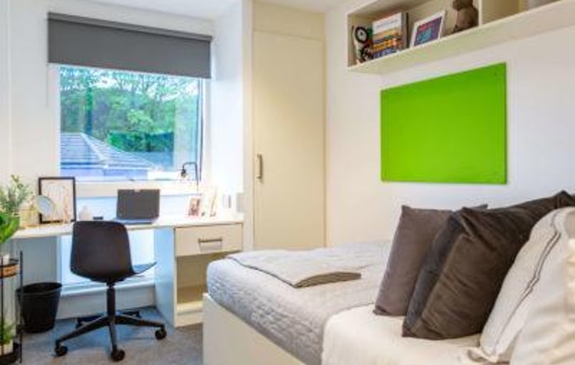 Standard Ensuite, Harbour Court, Anchor Road, City Centre, Bristol - Image 1