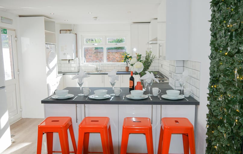 Chichester Street, City Centre, Chester - Image 1