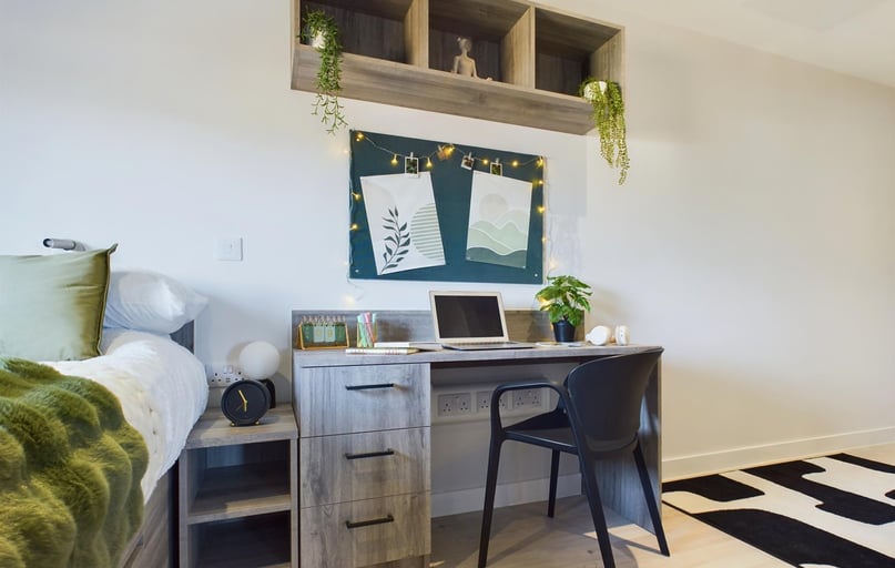 Standard Studio with Courtyard, Crown Place, St Ann's Well Road, The Old Meadows, Nottingham - Image 1