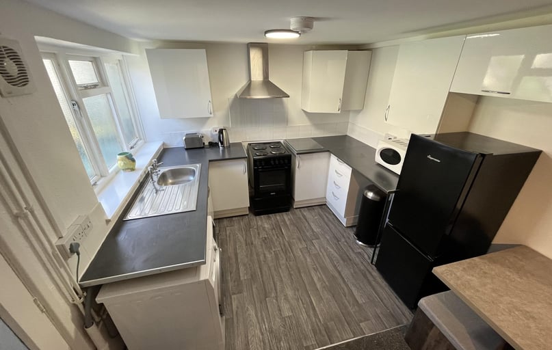 Wards End, City Centre, Loughborough - Image 1