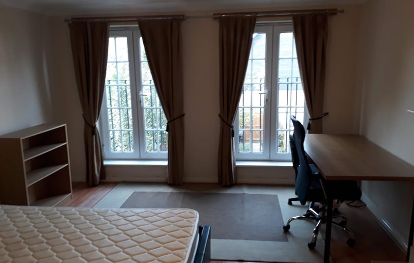 Kingfisher Way, City Centre, Loughborough - Image 1