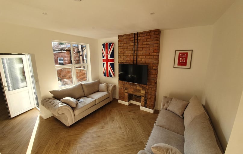 Oxford Street, City Centre, Loughborough - Image 1
