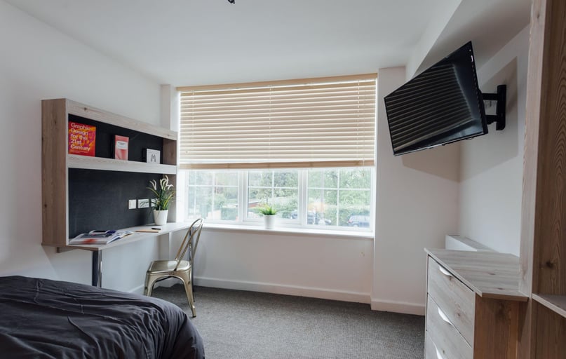 Devonshire House, City Centre, Loughborough - Image 1